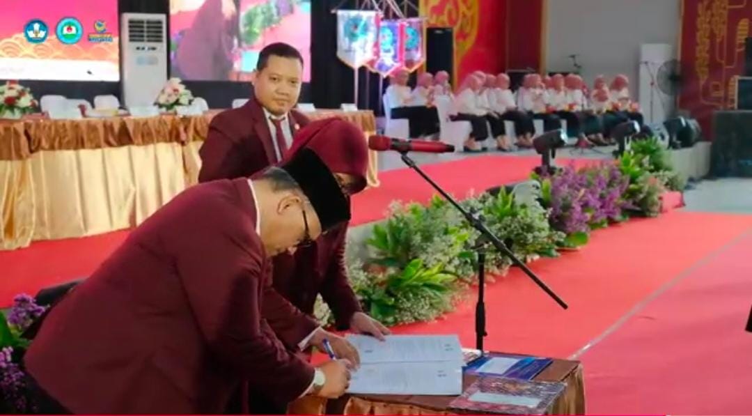 SUMPROF: Sumpah profesi perawat yang digelar di Gedung Serbaguna Dewi Sri.