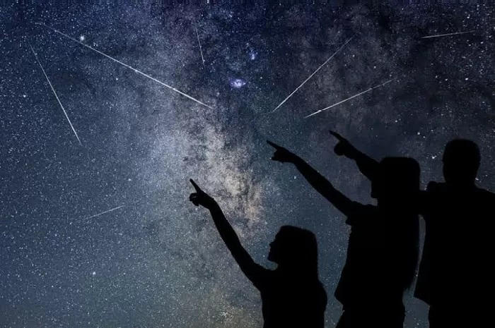 ILUSTRASI: Hujan Meteor.