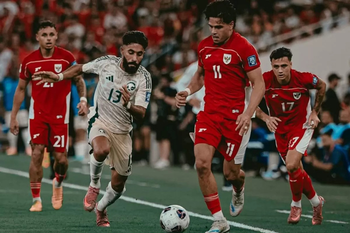 Timnas Indonesia saat melawan Arab Saudi di putaran 4 Kualifikasi Piala Dunia 2026