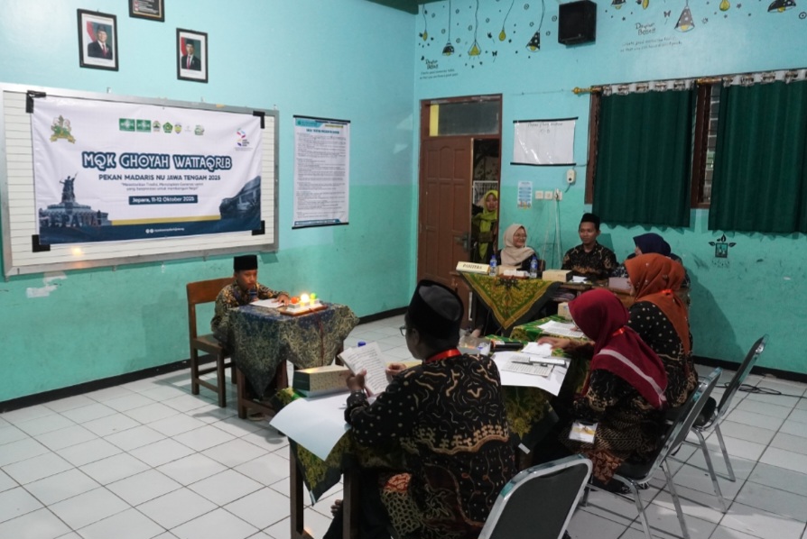 ANTUSIAS: Peserta tengah mengikuti lomba MQK Ghoyah Wattaqrib.