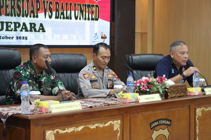 Polres Jepara menggelar rapat koordinasi pengamanan laga Liga 1 BRI Super League musim 2025/2026 antara Persijap Jepara melawan Bali United di Stadion GBK.