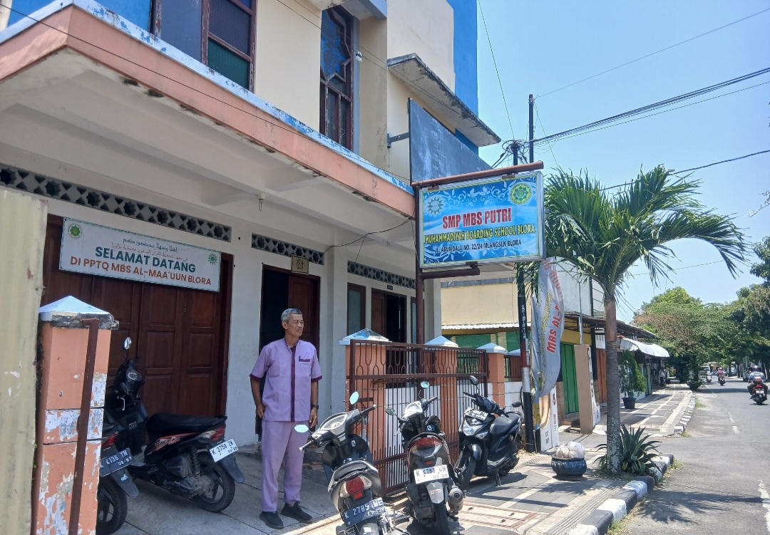 BERBUAT: Farid Budiman pengawas SMP dan SMA Muhammadiyah Boarding School (MBS) Al Maa