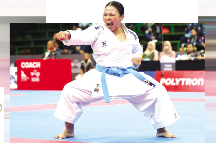 BEREBUT MEDALI: Karateka asal Banten Marzella Sekar Damayanti saat tampil di PON Bela Diri&nbsp;Kudus&nbsp;2025.