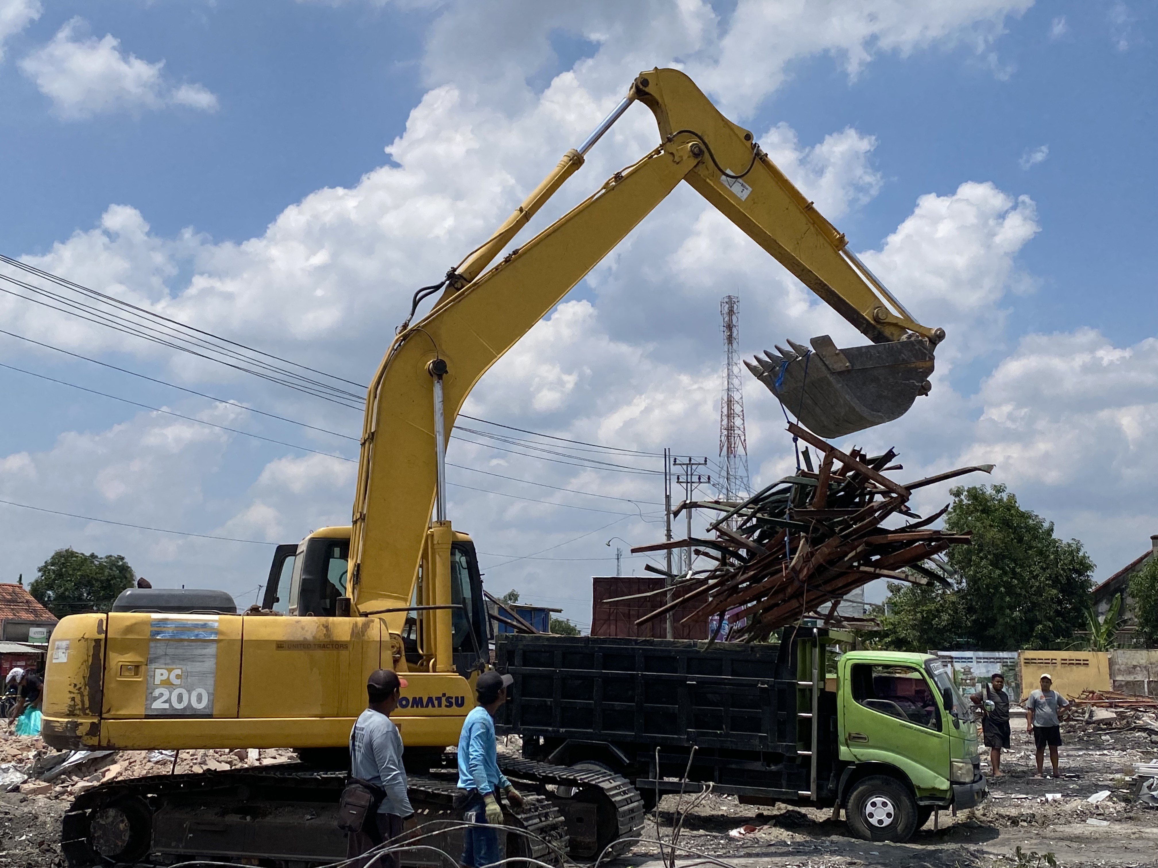 TUMPUKAN: Hasil aset bekas kebakaran Pasar Ngawen yang ditempatkan di gudang aset BPPKAD Blora