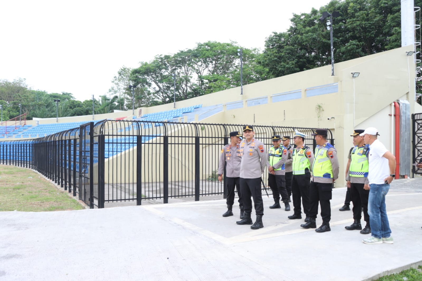 Kepolisian Resor (Polres) Jepara, Polda Jawa Tengah, menyiapkan pengamanan ketat menjelang pertandingan lanjutan Liga 1 antara Persijap Jepara melawan Malut United yang akan digelar di Stadion Gelora
