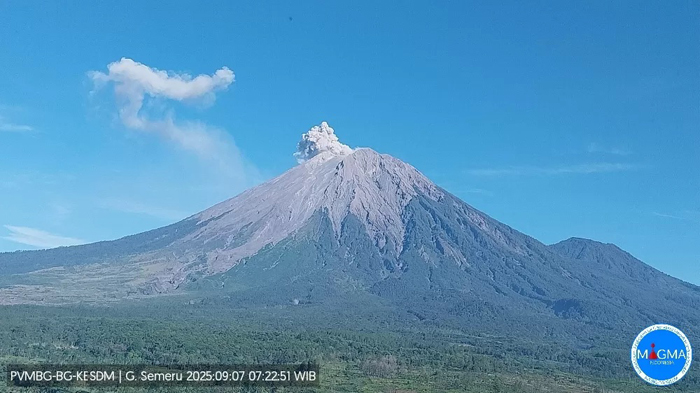Foto erupsi Gunung Semeru&nbsp;