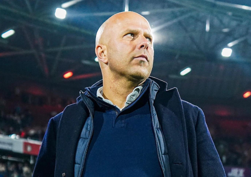 Arne Slot pelatih Liverpool