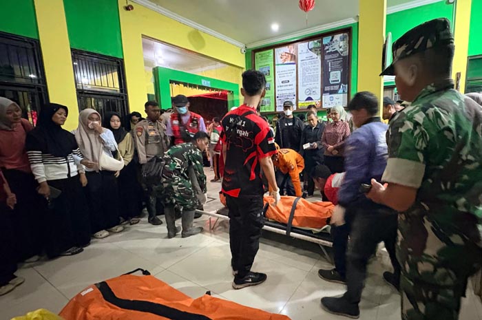 Pencarian panjang mahasiswa KKN UIN Walisongo Semarang yang hanyut di Sungai Getas, Kecamatan Singorojo, akhirnya berakhir.