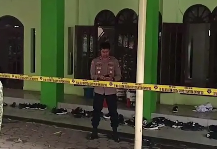 Momen Ledakan di Musholla SMA 72