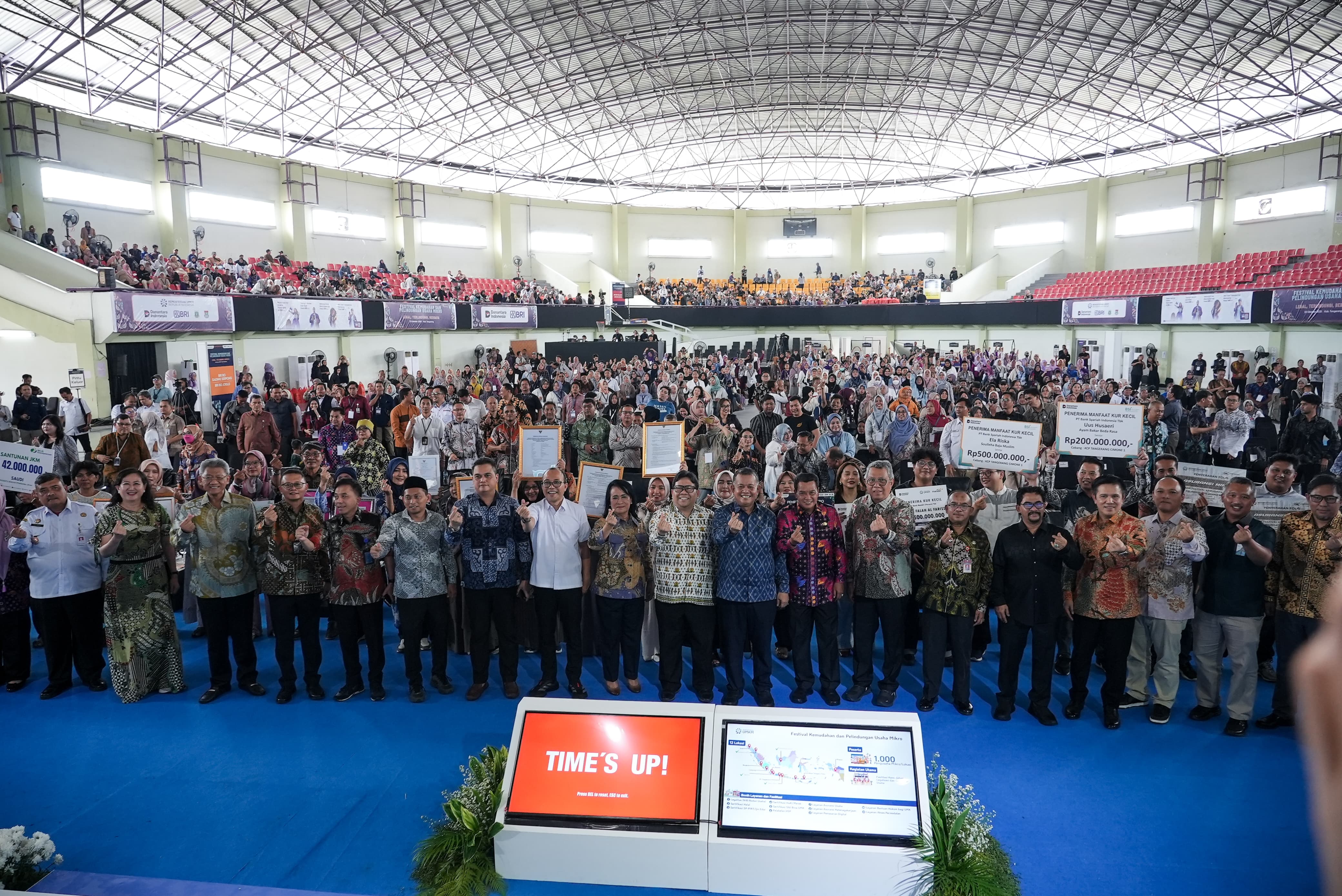 BRI bangun ekosistem mikro tangguh lewat festival UMKM, sediakan akses KUR, pelatihan digital, dan perlindungan usaha.