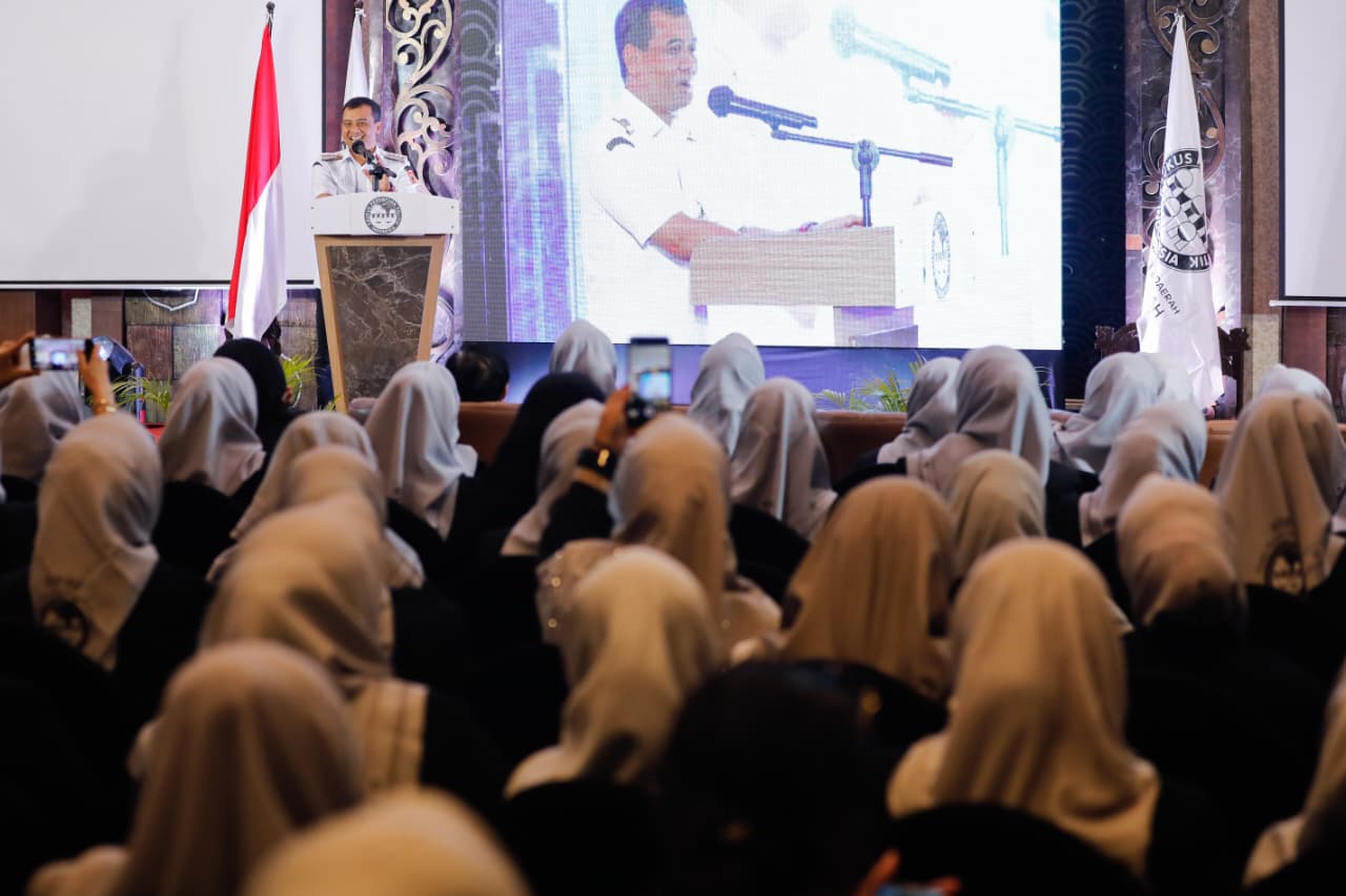 Gubernur Jawa Tengah Ahmad Luthfi mendorong Dewan Pimpinan Daerah (DPD) Kaukus Perempuan Politik Indonesia (KPPI) Jawa Tengah untuk aktif berkolaborasi dengan pemerintah provinsi.