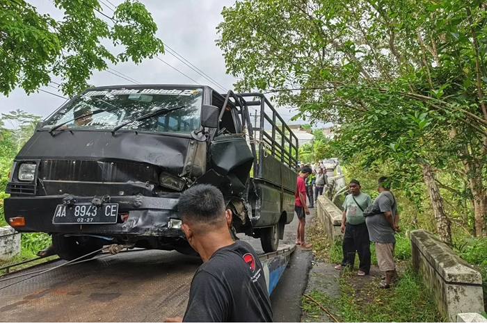 Mobil pikap yang terlibat kecelakaan maut di Jalan Raya Bandongan, Kalikalong, Gandusari, Kecamatan Bandongan, Kabupaten Magelang diamankan Unit Laka Polres Magelang Kota.