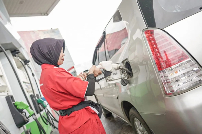Pendistribusian BBM Pertamina di SPBU