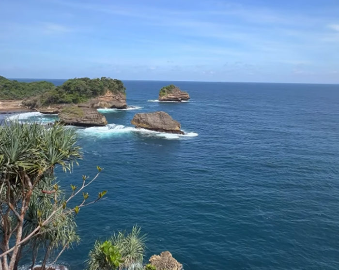 Pantai Ngliyep - Malang