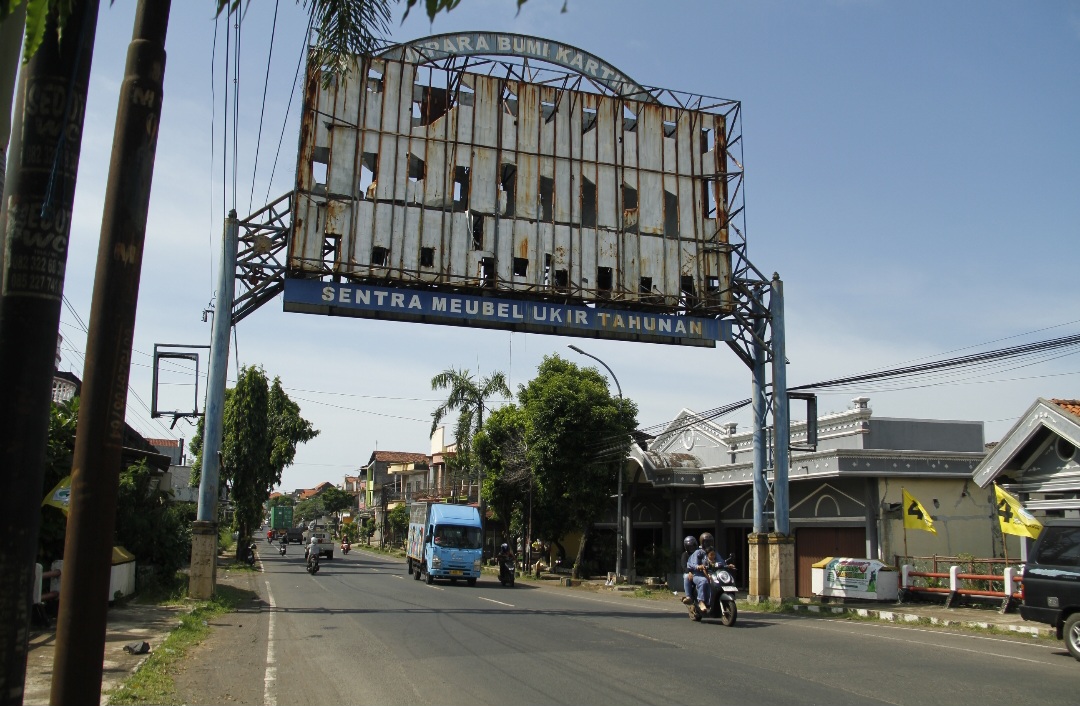 BERBENAH: Jalan Soekarno-Hatta akan disolek mulai tahun depan.