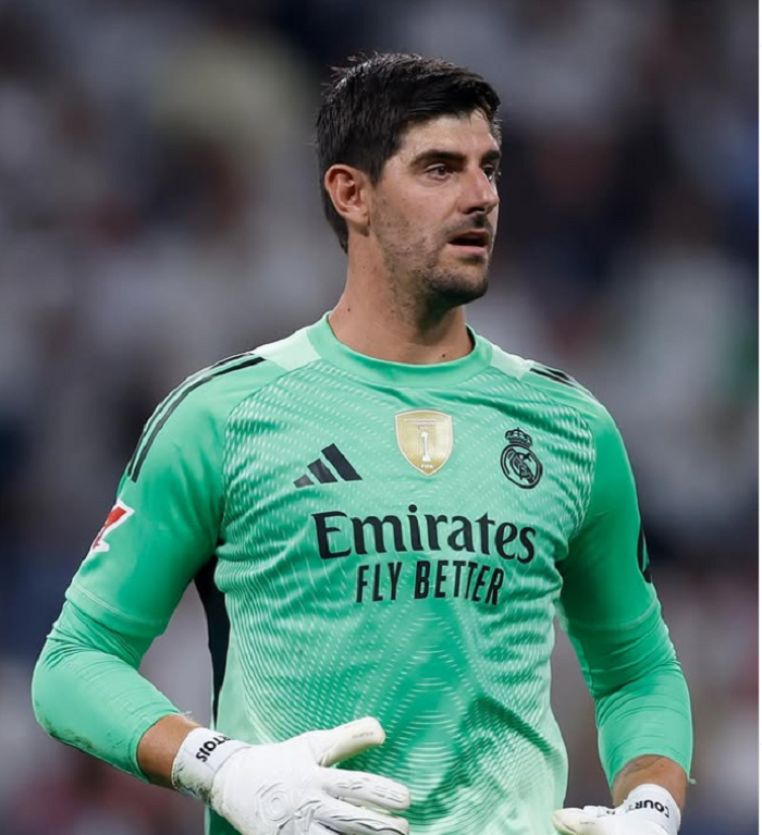 Thibaut Courtois tak bisa bermain karena sakit