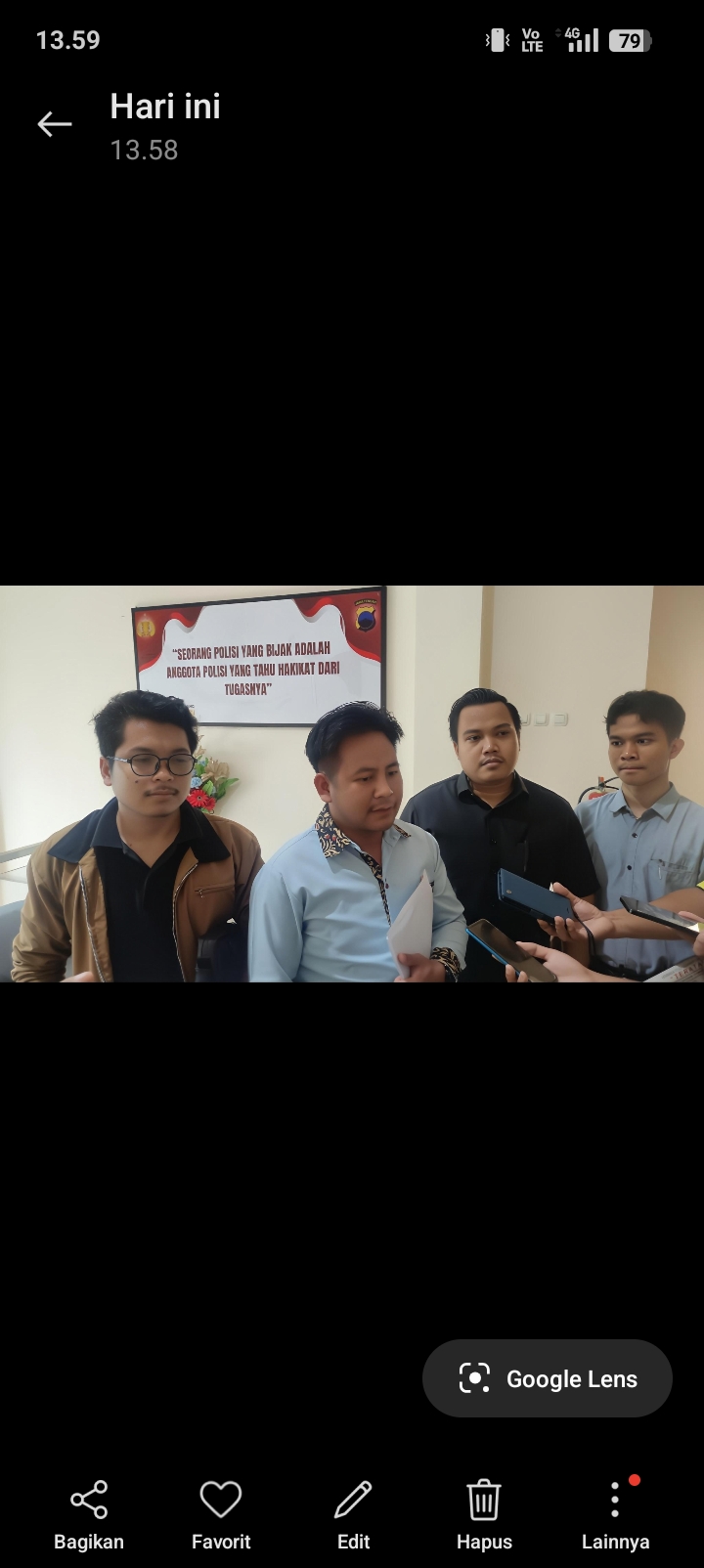 BERKUMPUL: Kuasa hukum AMPB mendatangi Polresta Pati pada Jumat (28/11).