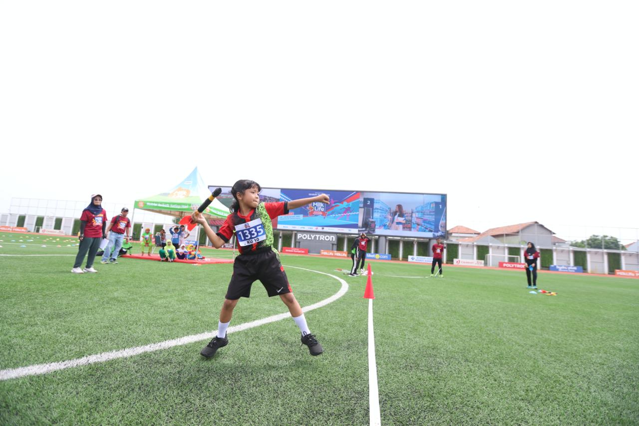 ENERGIK: Peserta mengikuti perlombaan Turbo throw saat MALC di Supersoccer Arena Kudus.