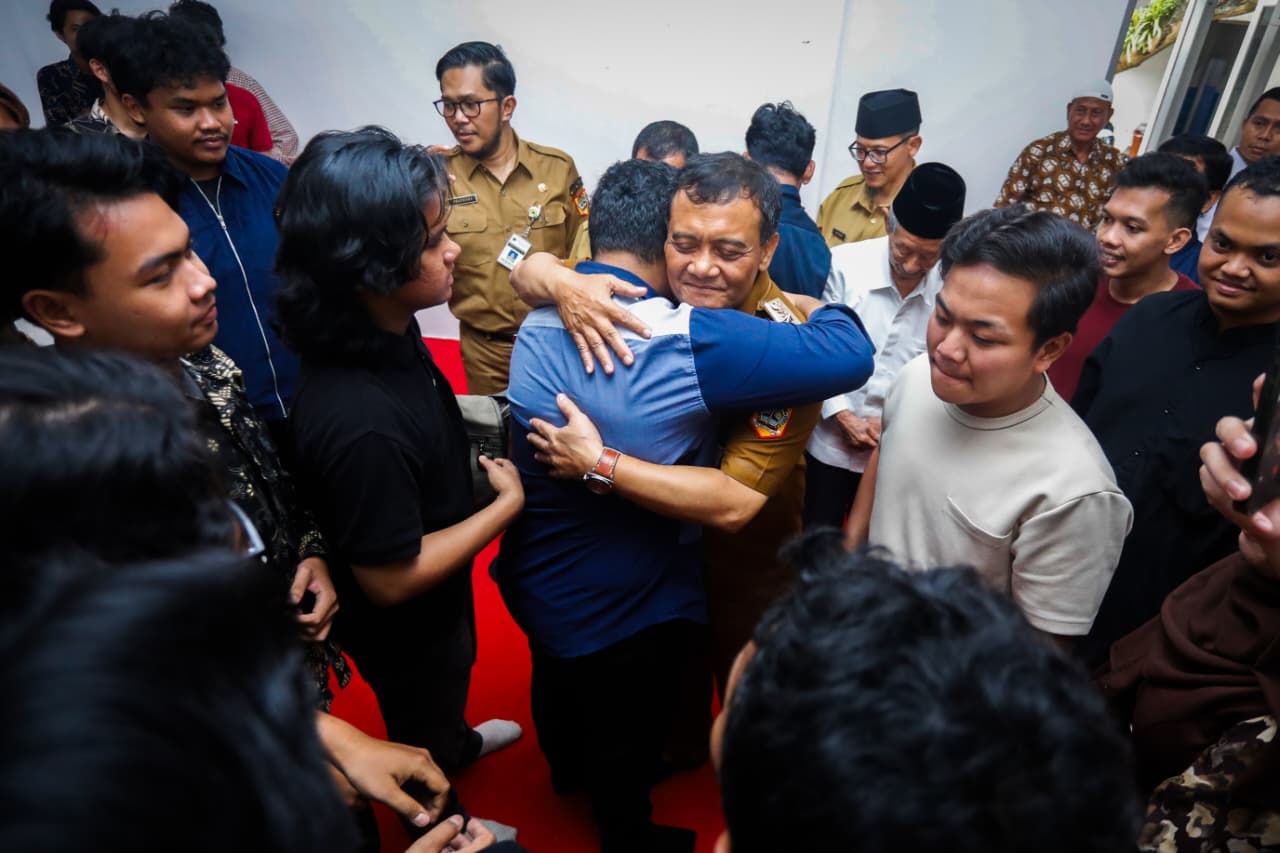 Gubernur Ahmad Luthfi Tanggung Biaya Hidup dan Kuliah Mahasiswa Aceh, Sumut, dan Sumbar di Semarang.