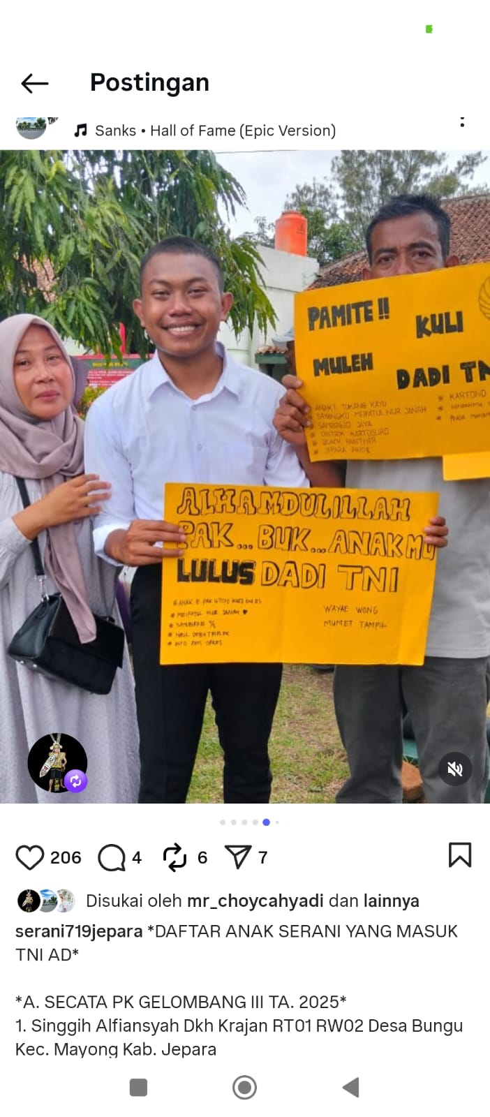 BERHASIL: Ekspresi haru dan bahagia menyelimuti salah satu pemuda Jepara yang lolos TNI.