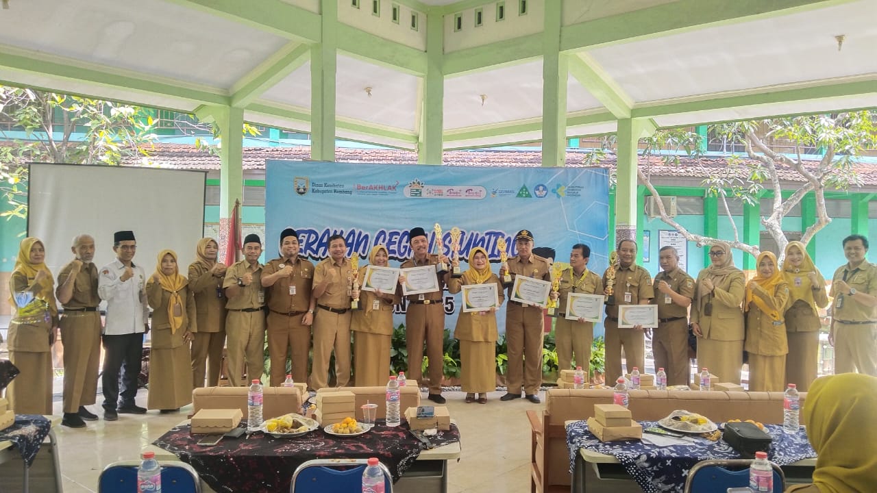 Lomba Sekolah Sehat (LSS) dan Juara I Lomba Kreativitas dan Inovasi (Krenova) tingkat Kabupaten Rembang