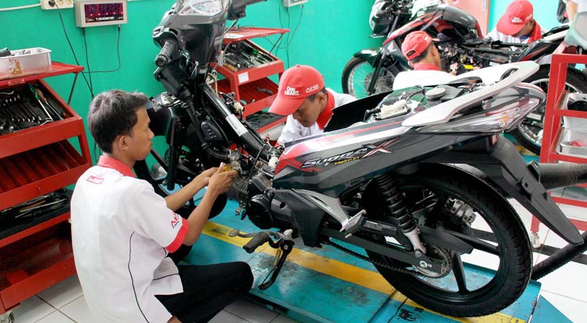 Ilustrasi Motor Bebek