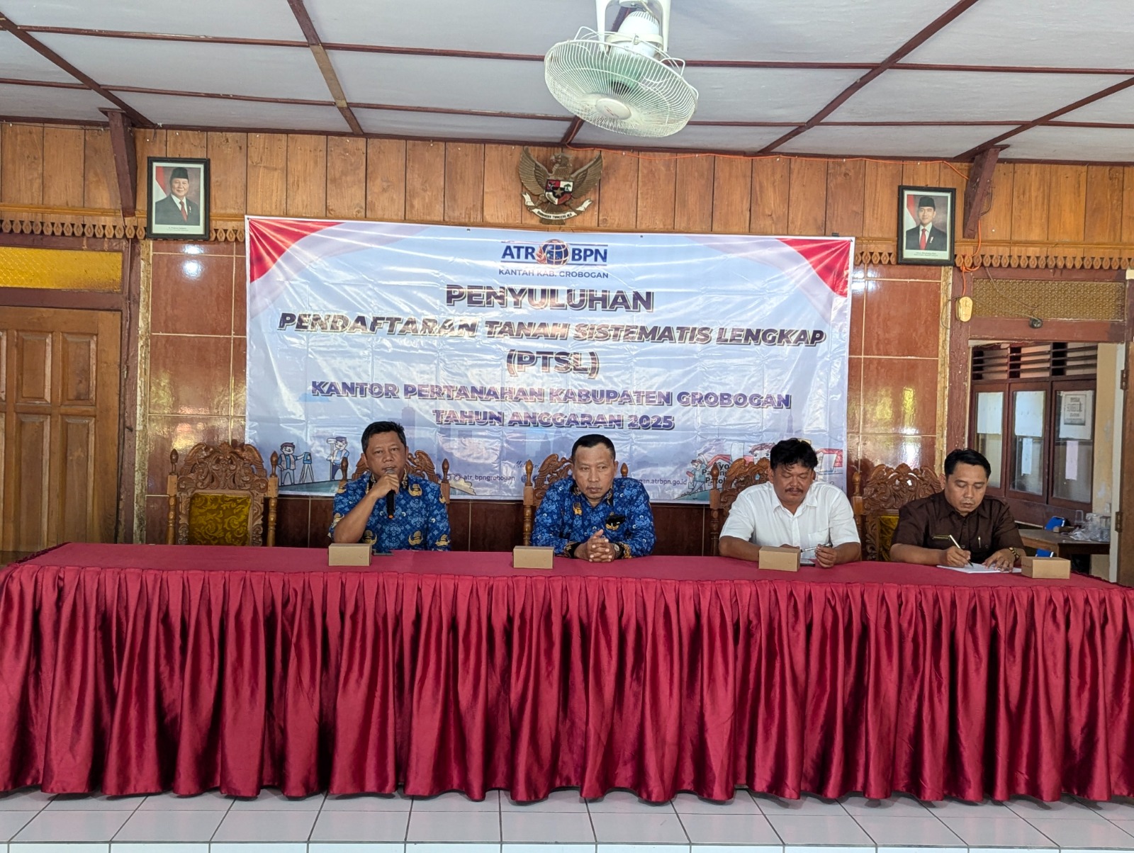 PTSL: Tim Kantah Grobogan saat melakukan penyuluhan di Kecamatan Godong.