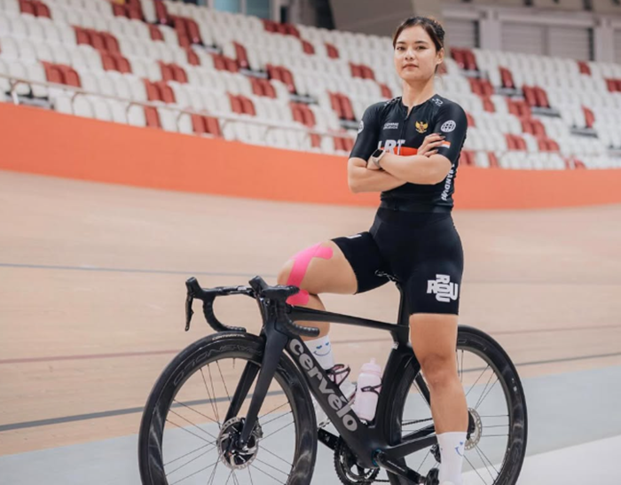 Medali dari road race putri, Ayustina Delia Priatna di SEA Games 2025