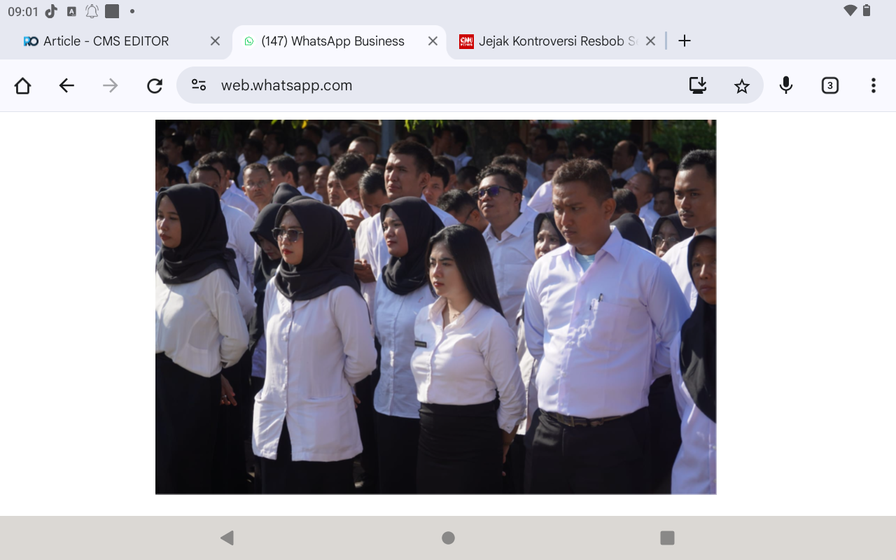 KHIDMAT: Penantian panjang akhirnya berujung manis dengan penerimaan SK PPPK Paruh Waktu.