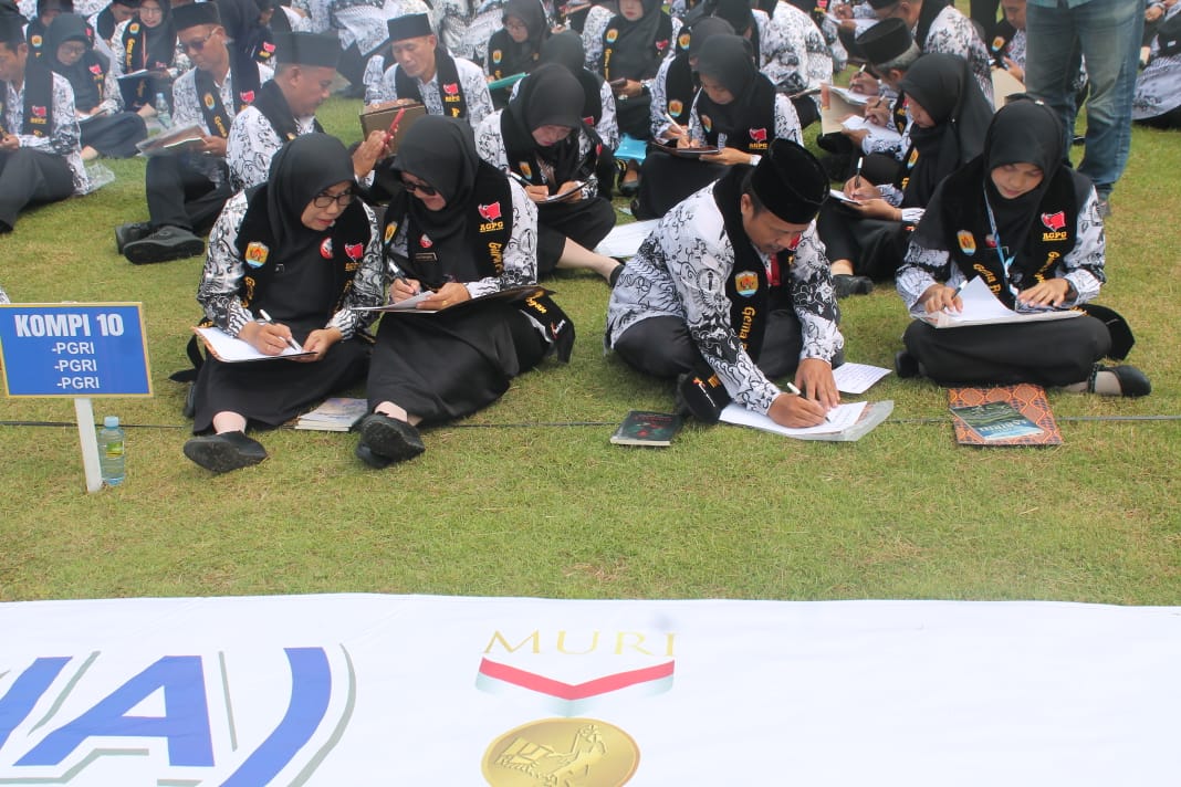 PENDIDIKAN: Sejumlah guru yang ada di Kabupaten Grobogan.