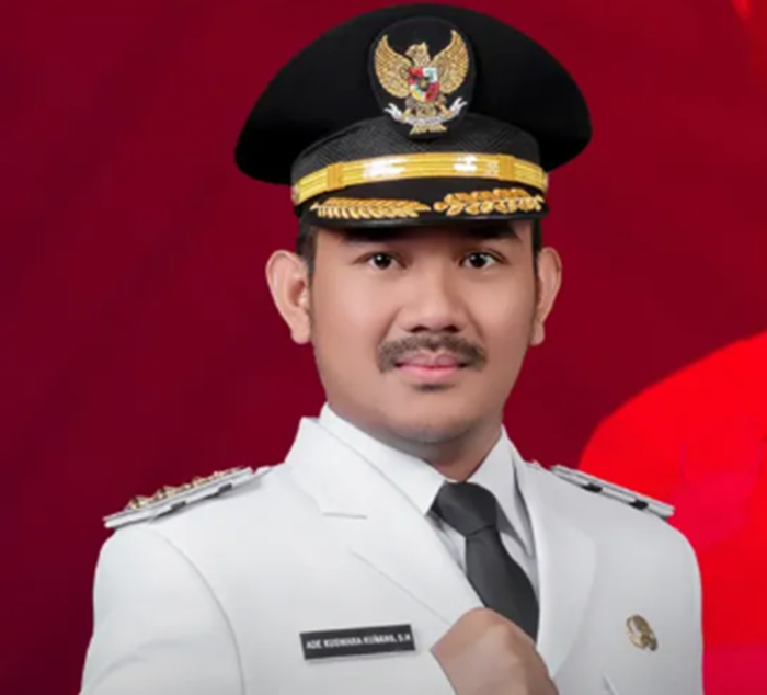 Dari Rekor Termuda ke OTT KPK: Kejatuhan Kilat Bupati Bekasi Ade Kuswara