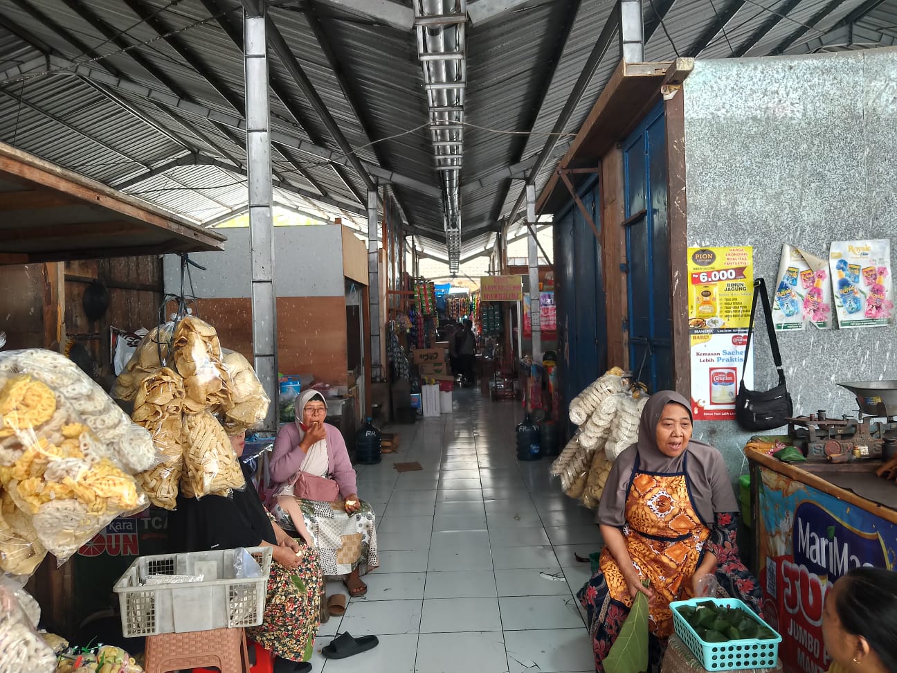 PASAR: Kondisi aktivitas jual beli yang ada di Pasar Nglejok, Purwodadi, Grobogan.