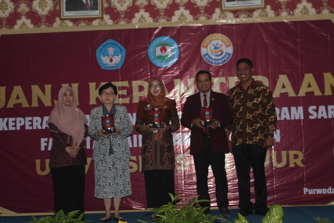 TAMU: Sejumlah tamu undangan di Capping Day UNAN Purwodadi.