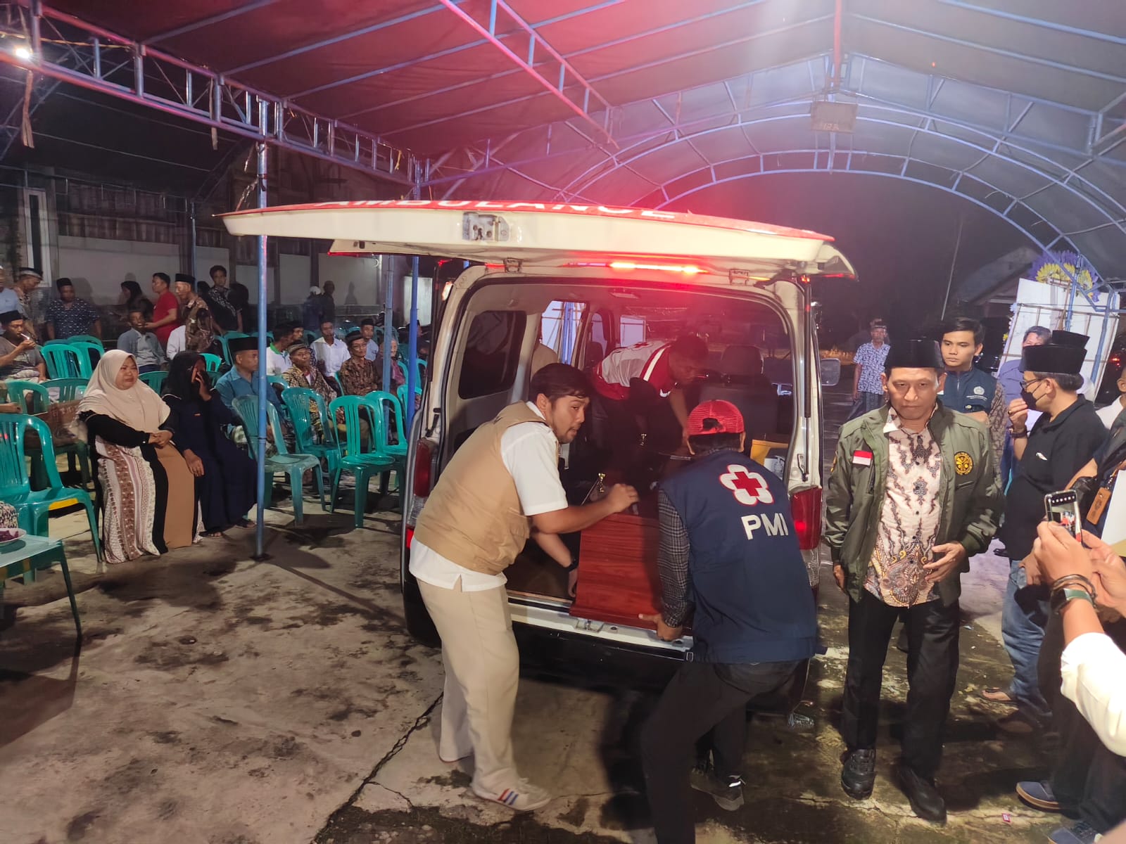 TIBA: Jenazah PMI korban kebakaran di Hongkong saat dipulangkan di Dusun Plosorejo Desa Guyangan Kecamatan Godong.