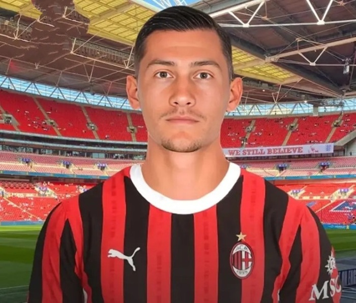 Jay Idzes dirumorkan dengan raksasa Serie A, AC Milan.