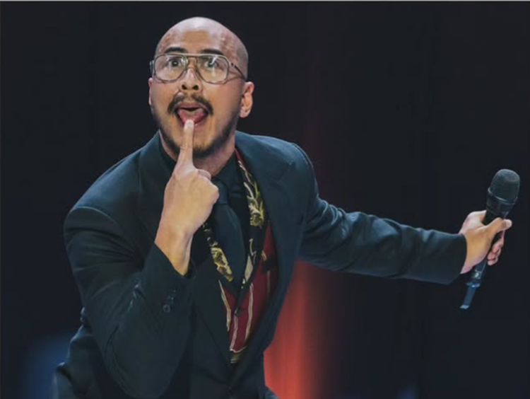 Spesial Show kesepuluh dari Pandji Pragiwaksono yang bertajuk "Mens Rea"