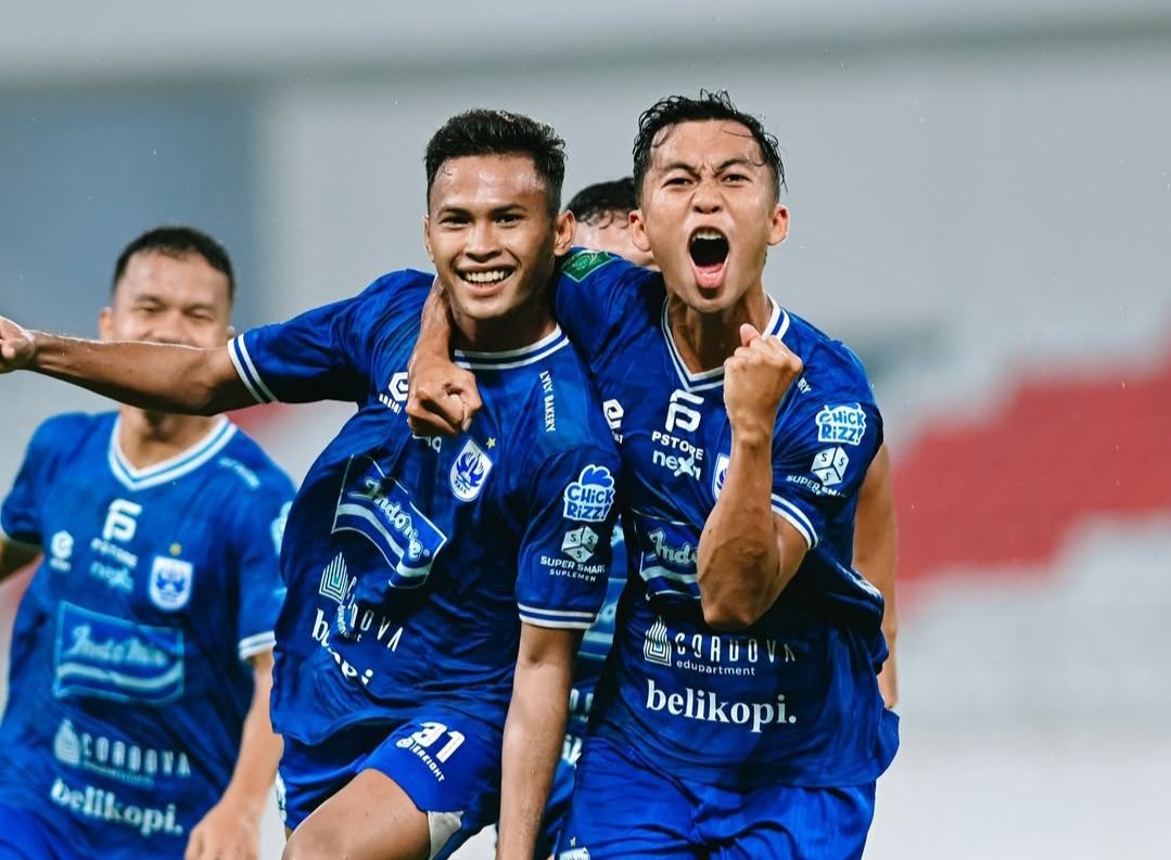 Krisna John pemain PSIS Semarang mencetak gol Saat lawan Persipal Palu