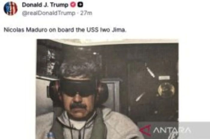 Tangkapan layar - Laman platform Truth Social milik Presiden AS Donald Trump menyiarkan foto Presiden Venezuela Nicolas Maduro yang ditangkap .