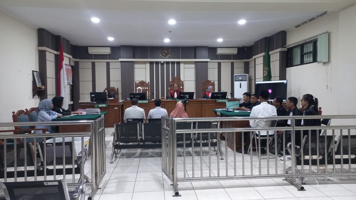 BERIKAN KESAKSIAN &ndash; Pegawai dari Inspektorat Setda Grobogan memberikan kesaksian dalam perkara dugaan korupsi APBDes Kalirejo, Kecamatan Wirosari.