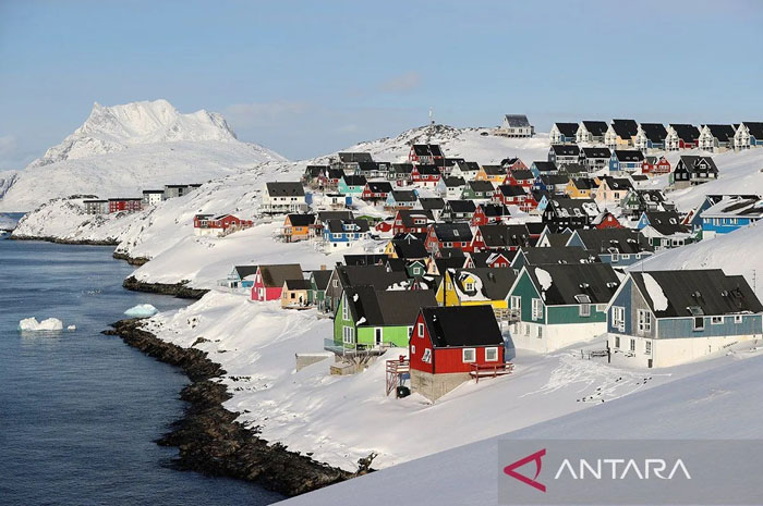 Pemandangan Nuuk, Greenland, sebuah wilayah otonom Denmark.
