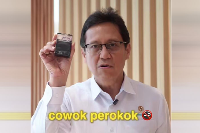 Menteri Kesehatan Budi Gunadi Sadikin mengingatkan wanita untuk menjauhi pria yang merokok karena dapat membahayakan kesehatan mereka.