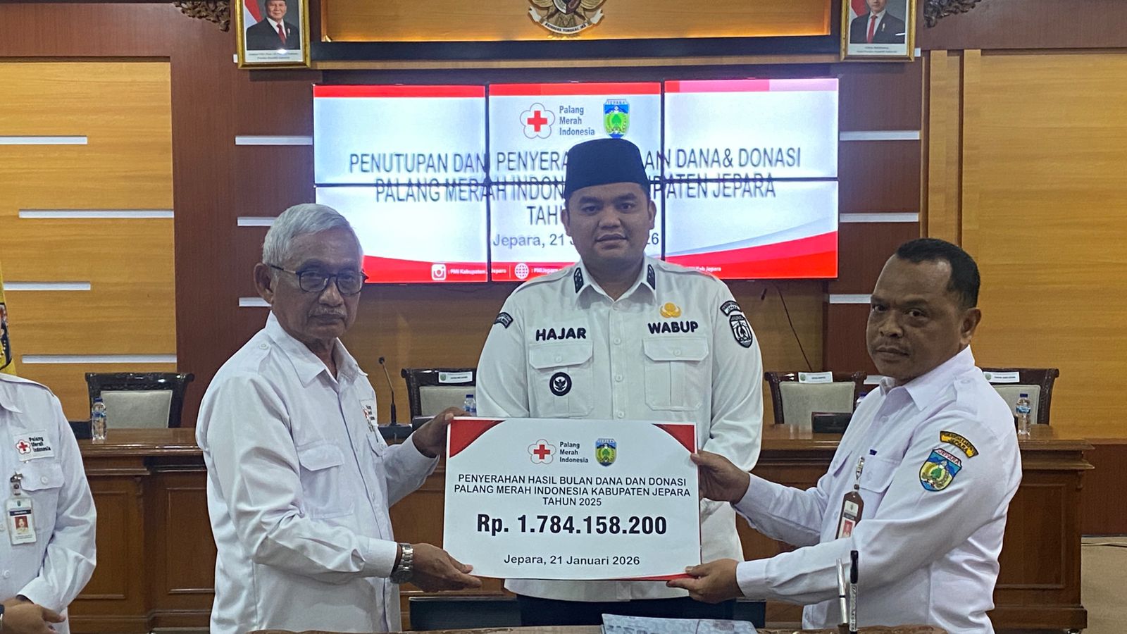 TURUN: Penyerahan Bulan Dana PMI Jepara tahun 2025.