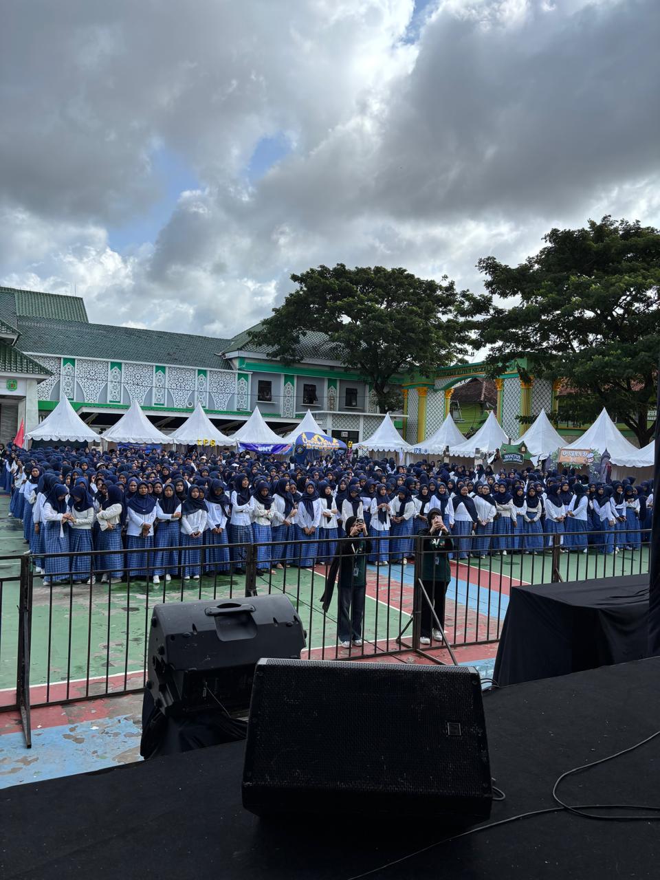 Madrasah Aliyah Negeri (MAN) 2 Kudus menggelar dua agenda besar sekaligus, yakni Mandaku Fest dan Mandaku Education Fair (MEF) pada Jumat&ndash;Sabtu, 23&ndash;24 Januari 2026, bertempat di halaman madrasah.