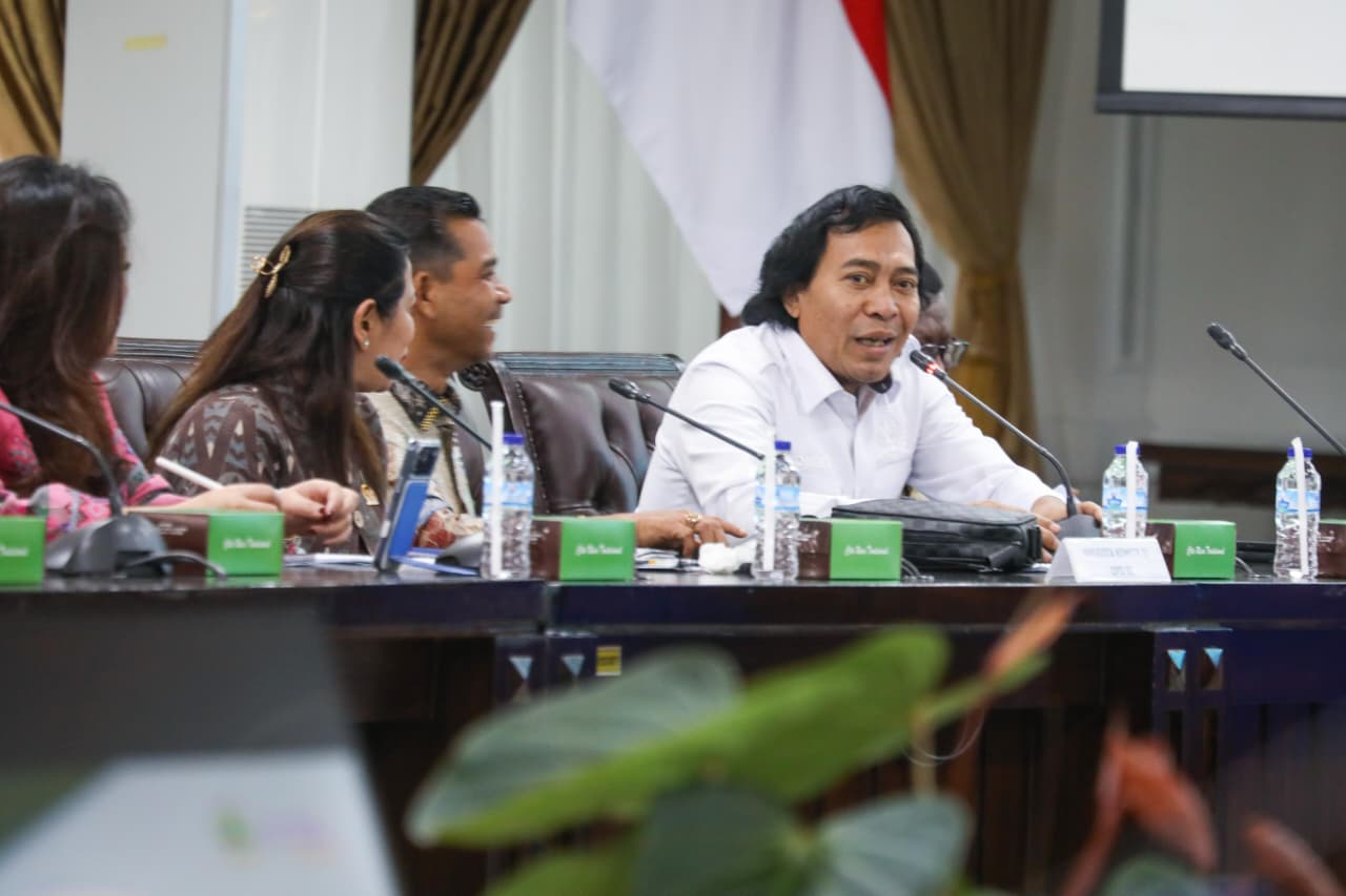 Komite II melakukan kunjungan ke Pemerintah Provinsi Jawa Tengah guna menghimpun masukan untuk penyusunan Rancangan Undang-Undang (RUU) Perubahan Ketiga atas UU Nomor 19 Tahun 2013.