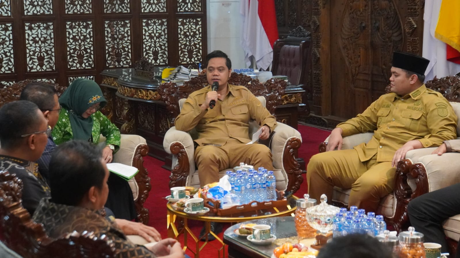 SINERGI: Bupati Jepara Witiarso Utomo memaparkan program pemkab yang dapat dikolaborasikan dengah Pemprov Jateng melalui Komisi D DPRD Jateng.