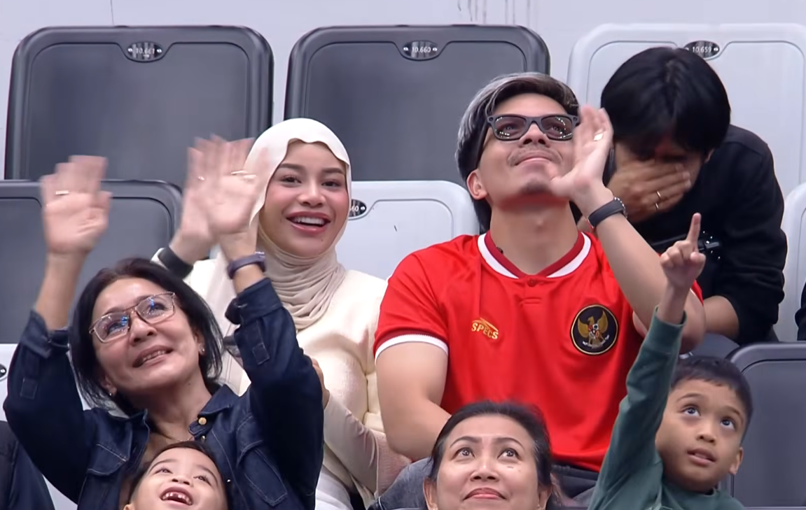 Atta Halilintar menonton pertandingan Indonesia vs Vietnam