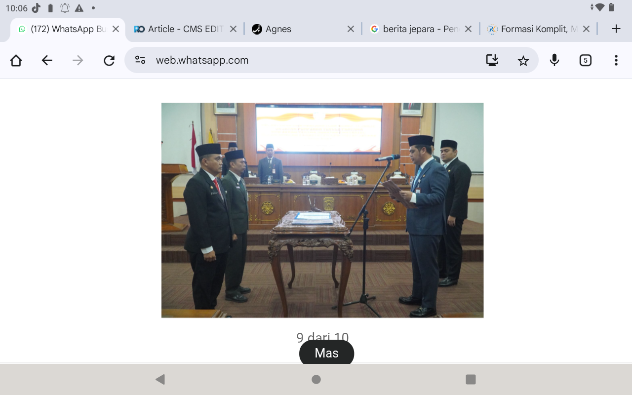 SAH: Prosesi pelantikan dan pengambilan sumpah jabatan Kepala Disdukcapil Jepara dan Kepala BKPSDM Jepara oleh Bupati Jepara Witiarso Utomo.