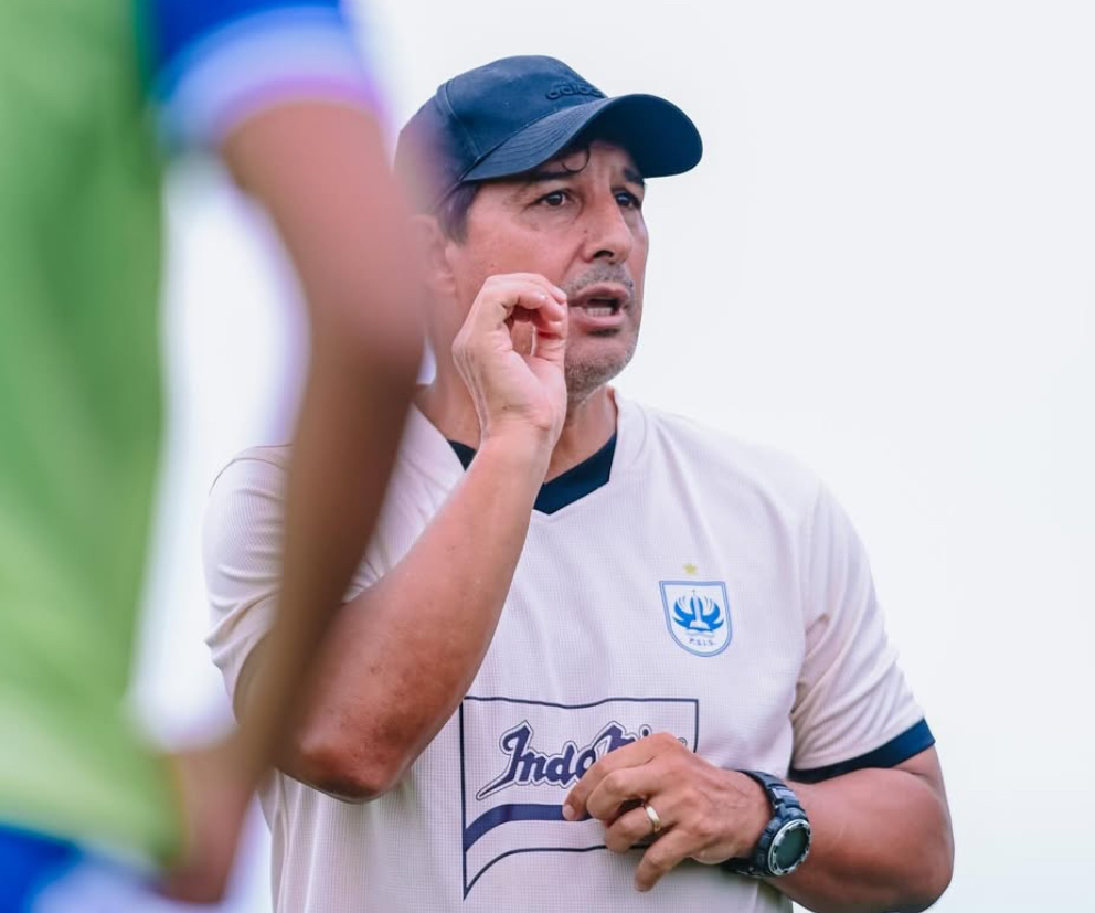 Alfredo Vera Pelatih PSIS Semarang