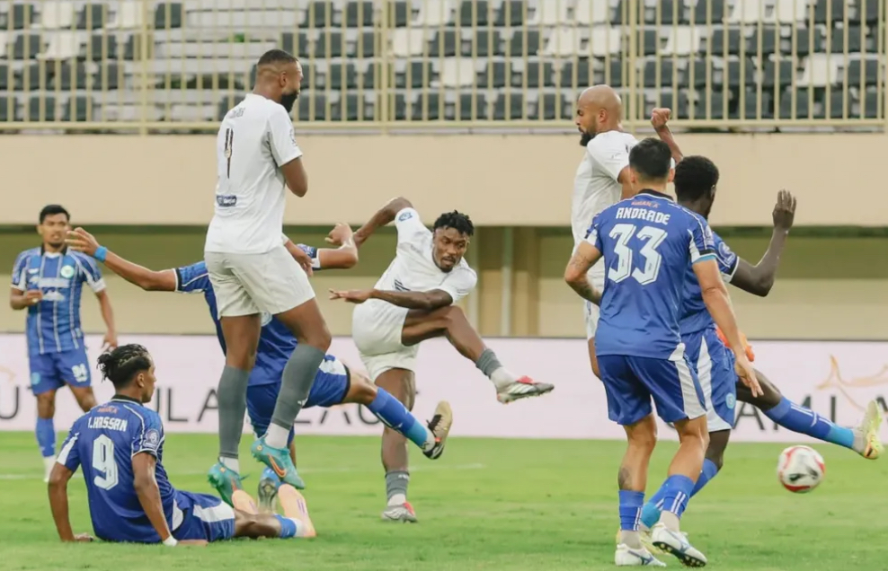 PSM Makassar mengalahkan PSBS Biak dengan skor 2-1