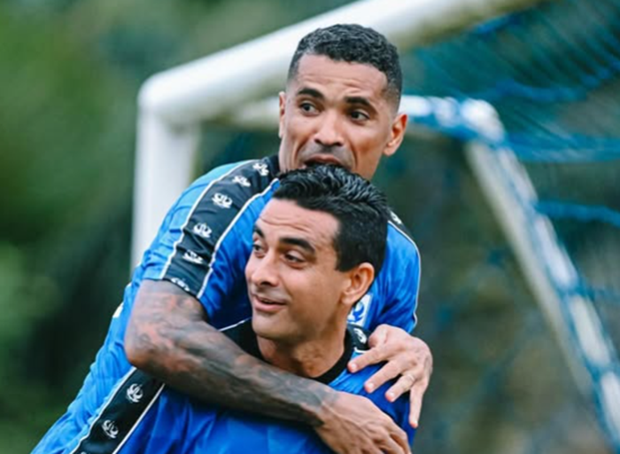 Kebersamaan pemain PSIS Semarang, Beto dan Otavio Dutra